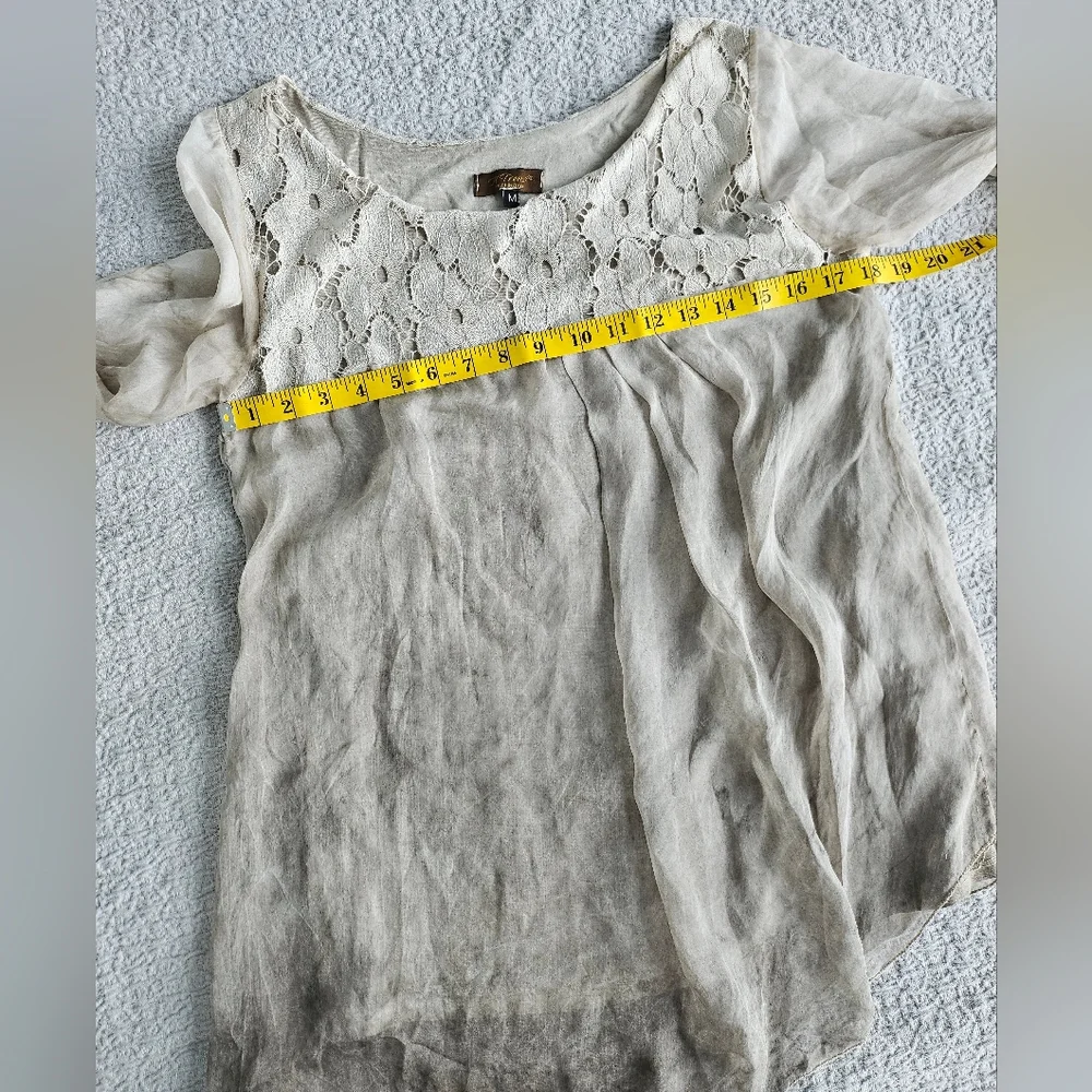 H Trend Italy 100% Silk Blouse Womens Medium Gray Whimsical Lace Floral Flowy - Picture 11 of 13
